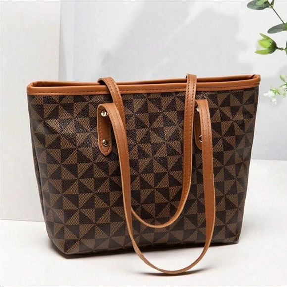⚠️Clearance Coffee Brown Triangle Pattern Shoulder Tote Bag - Picture 4 of 10